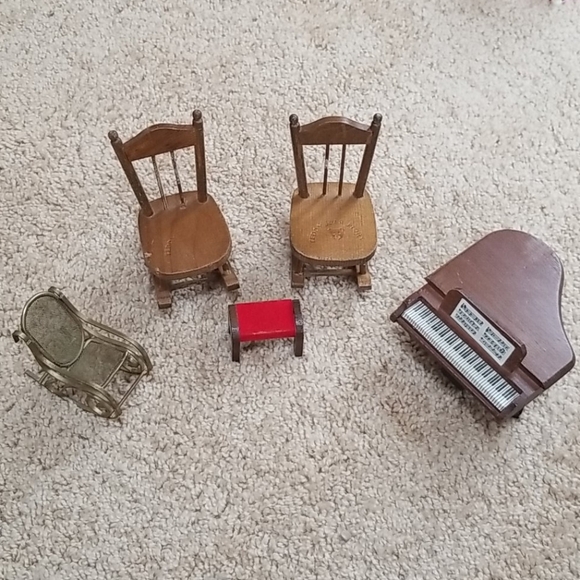 DOLLHOUSE Antique Miniature Set